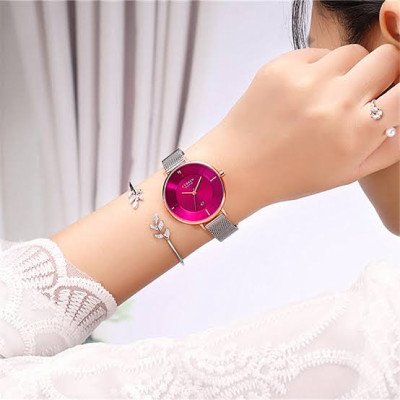 CURREN 9037 Beautiful Women's Thin Quartz Bangle Watch For Women's